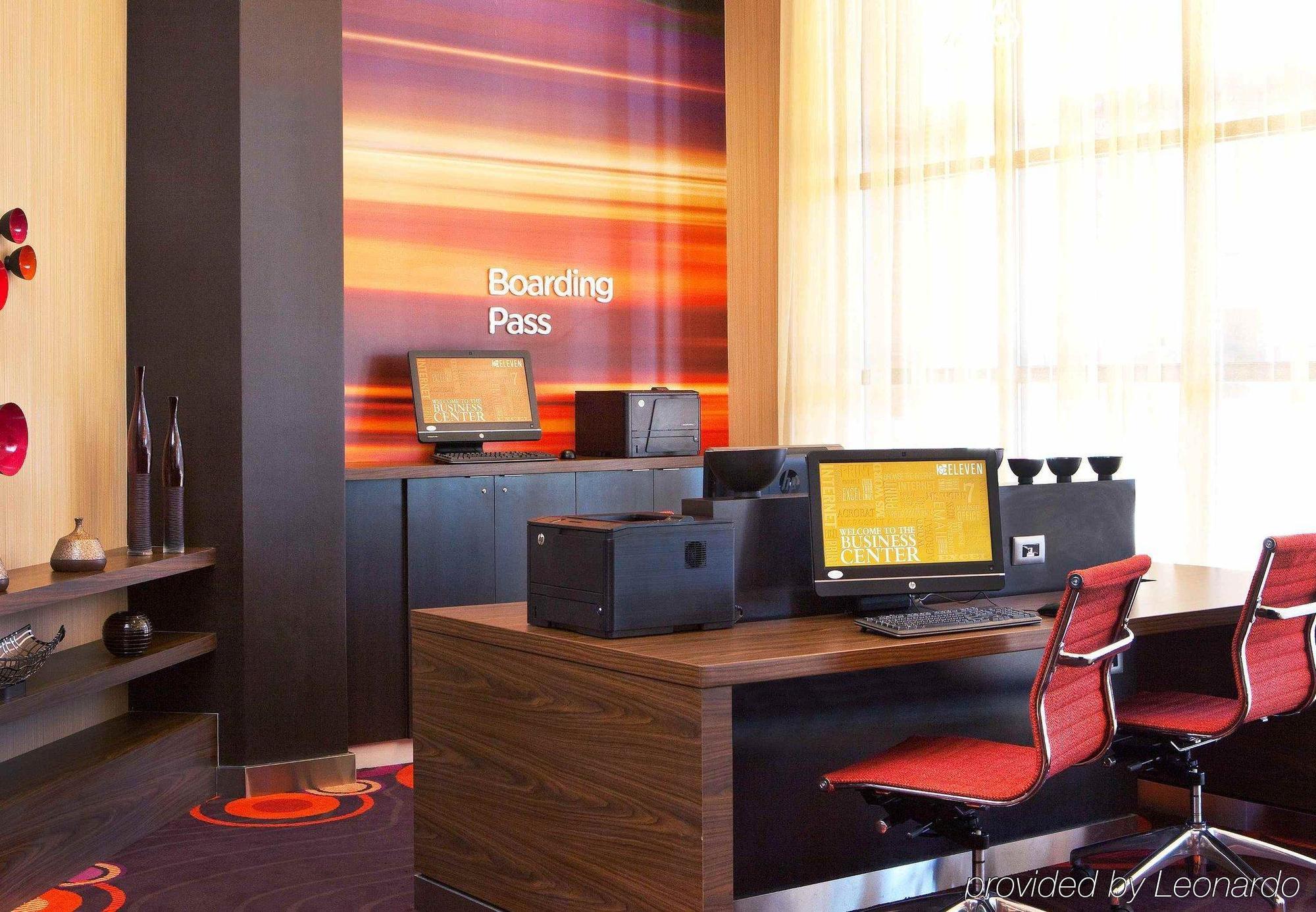 Отель Courtyard By Marriott Syracuse Downtown At Armory Square Экстерьер фото