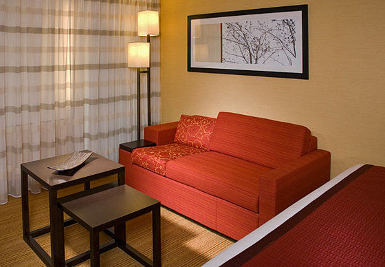 Отель Courtyard By Marriott Syracuse Downtown At Armory Square Экстерьер фото